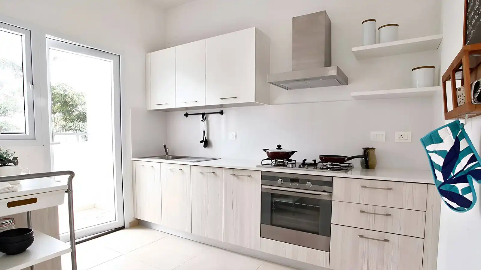 Nikoo-Homes-Bhartiya-City-Kitchen